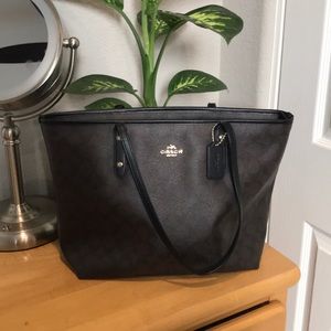 Large brown and black coach tote like new